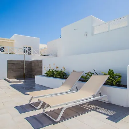 Flower 25 * Playa Honda (Lanzarote)